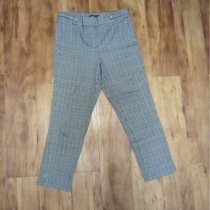 Mid Waist Tahari cropped Slacks